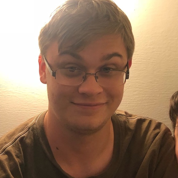 Meet your Posher, Alex - Picture 1 of 1